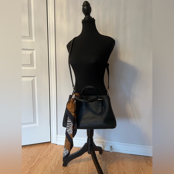 Kate Spade bag handbag— handles need glue but have been lightly glued - Picture 1 of 4